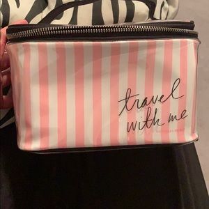 VS train case